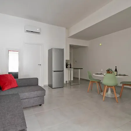 Апартаменты Vatican Loft - & *